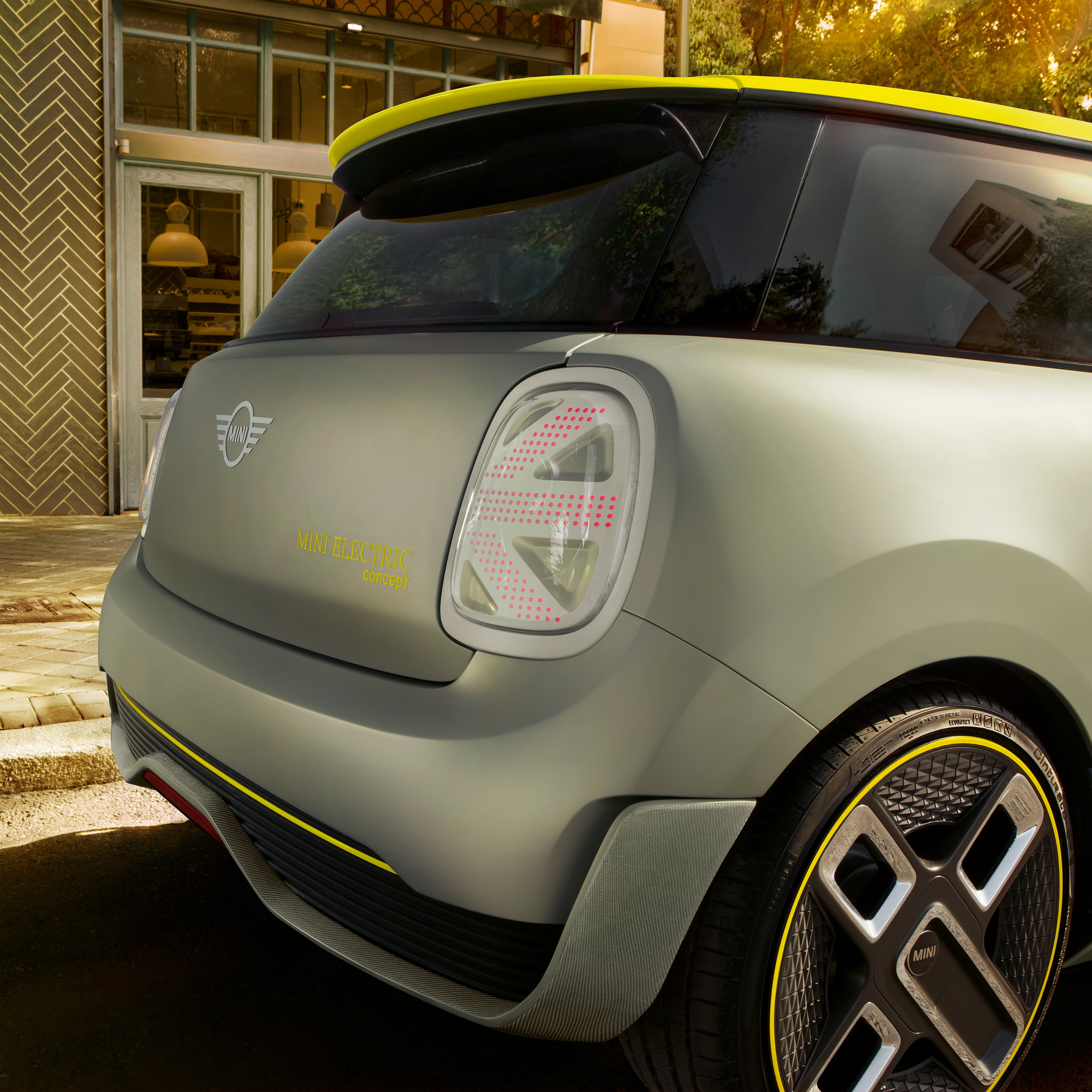 MINI Electric Concept – rear close-up MINI Electric Concept – rear close-up